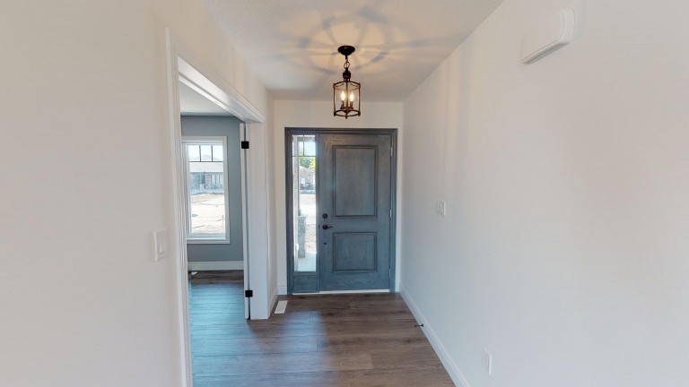 668 Ketter Way, Plympton-Wyoming, Ontario, Canada