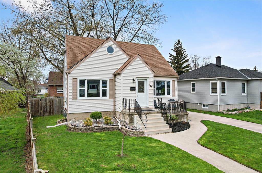 187 PINE Avenue, Sarnia, Ontario, Canada