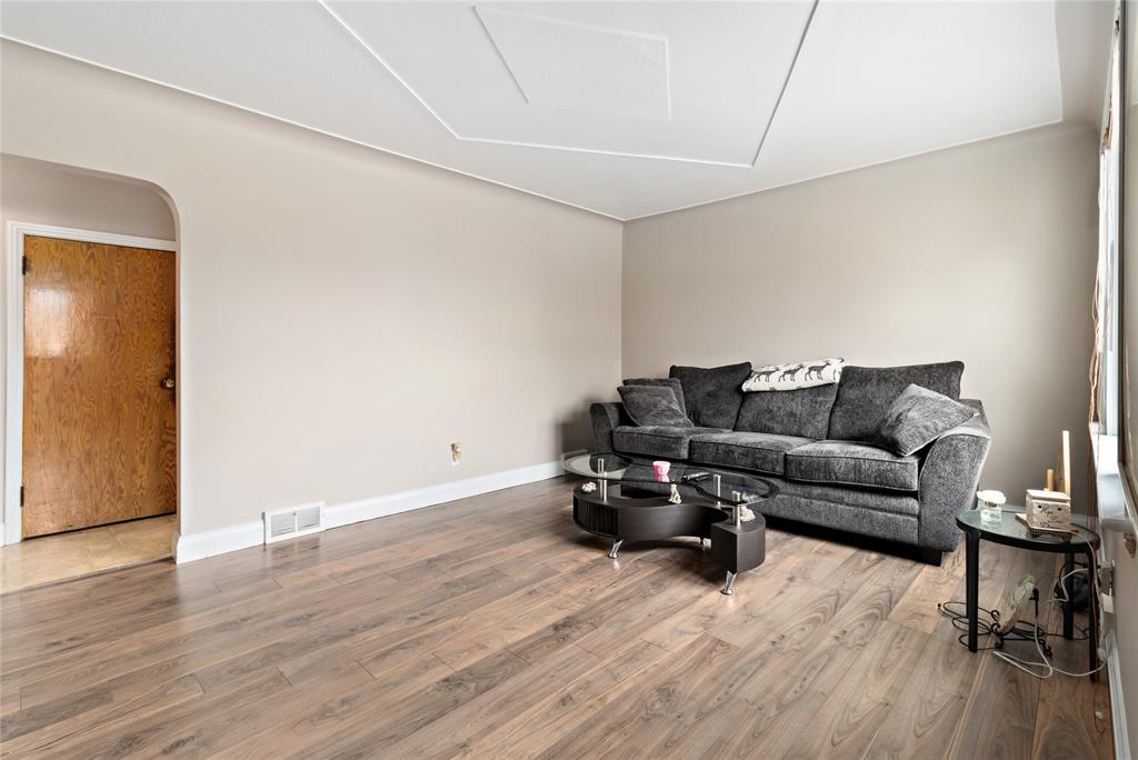 187 PINE Avenue, Sarnia, Ontario, Canada