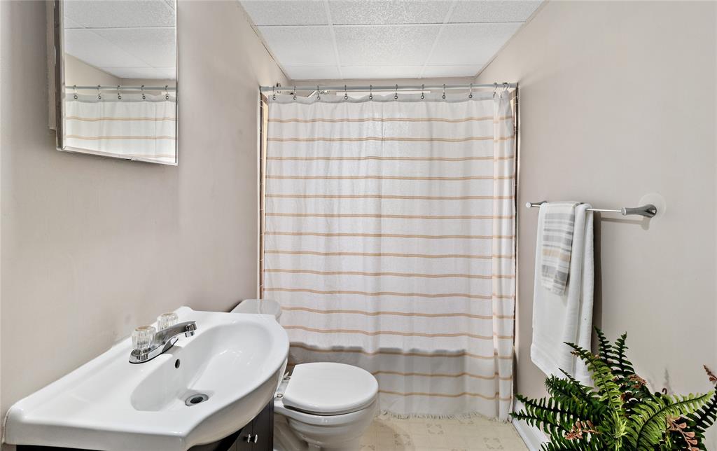 187 PINE Avenue, Sarnia, Ontario, Canada