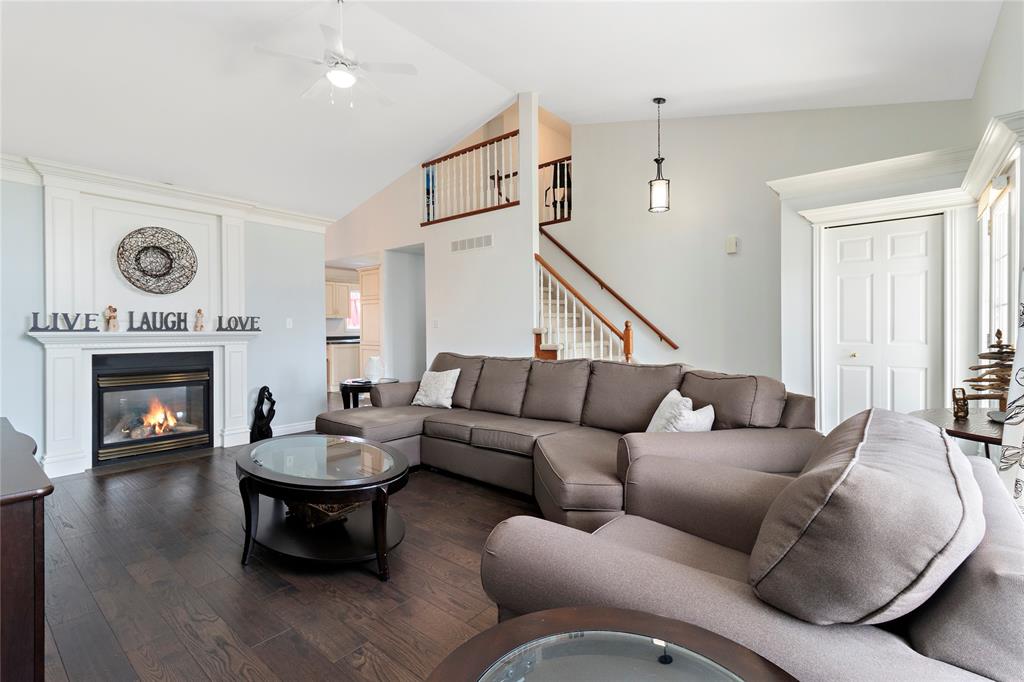 476 SYCAMORE Crescent, Plympton-Wyoming, Ontario, Canada photo 6