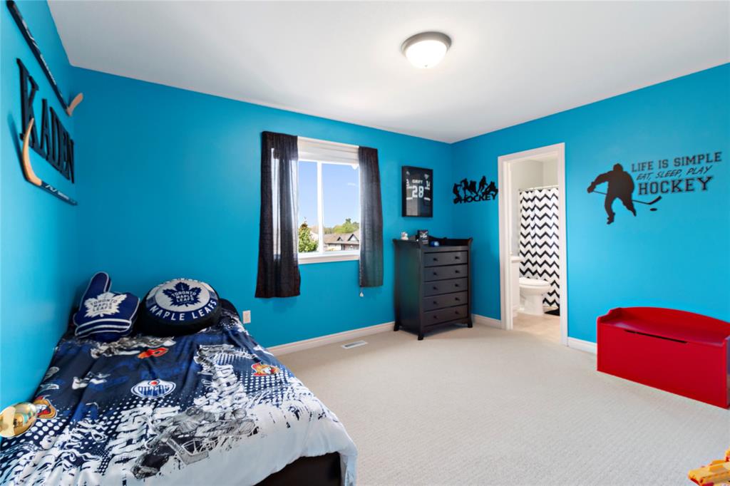 476 SYCAMORE Crescent, Plympton-Wyoming, Ontario, Canada photo 16