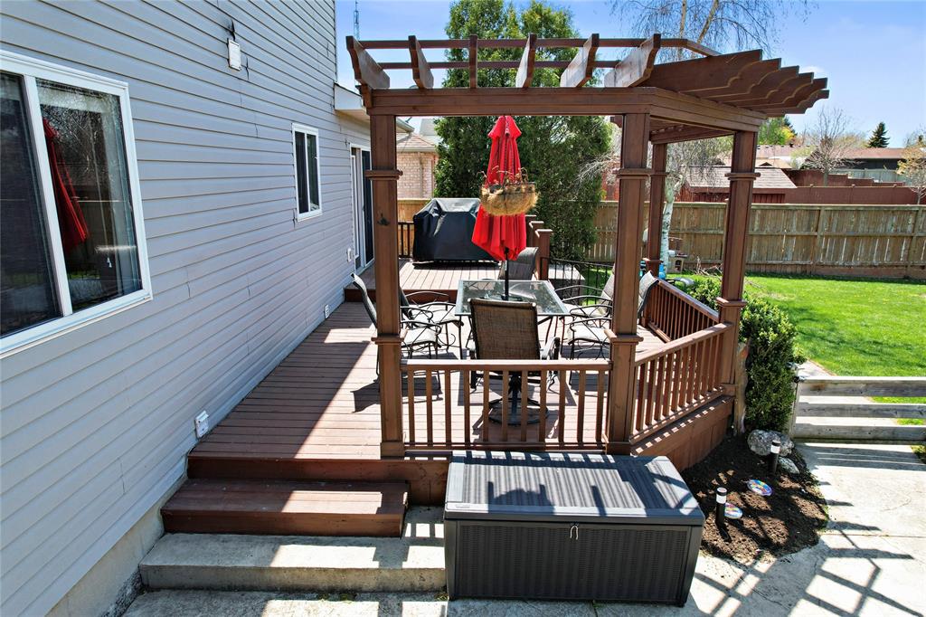 476 SYCAMORE Crescent, Plympton-Wyoming, Ontario, Canada photo 32