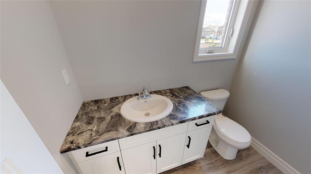 666 KETTER Way, Plympton-Wyoming, Ontario, Canada