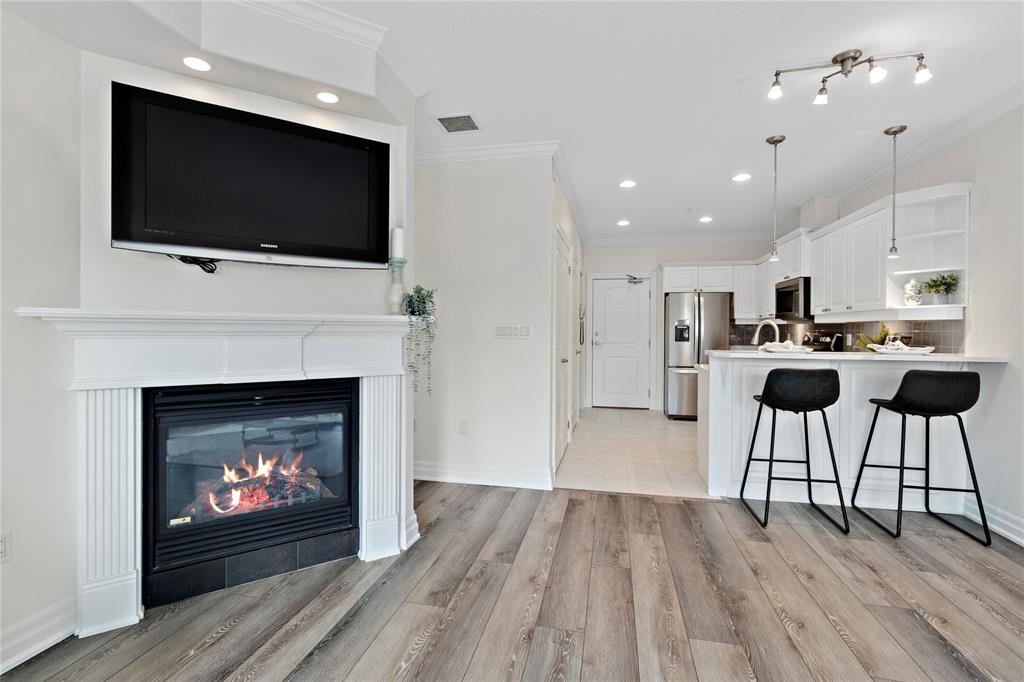 1550 VENETIAN Boulevard Unit# 102, Point Edward, Ontario, Canada