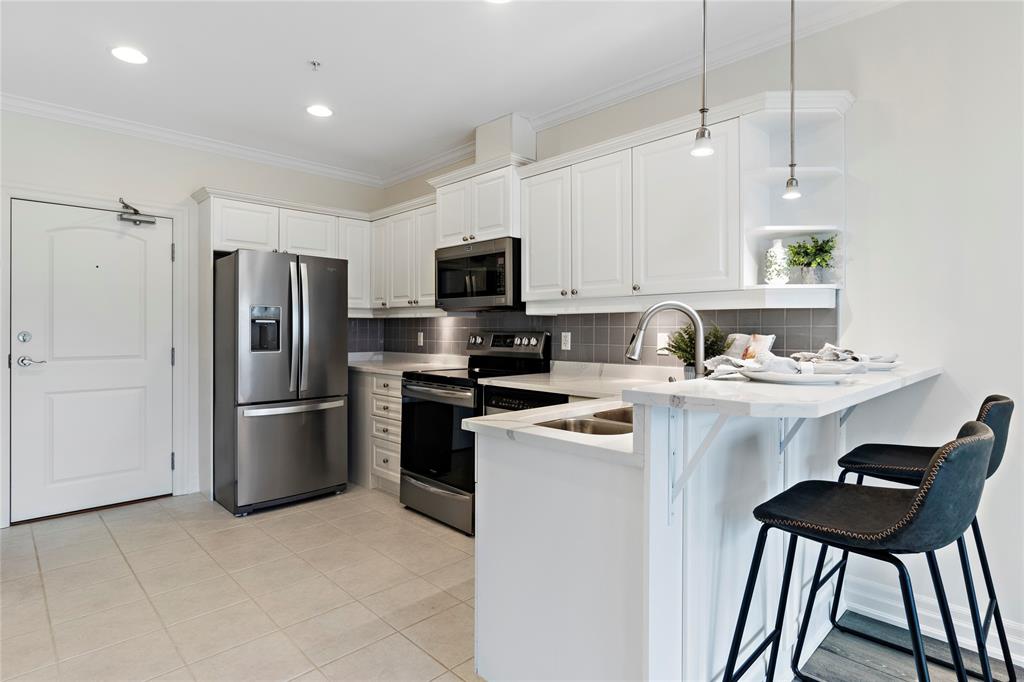 1550 VENETIAN Boulevard Unit# 102, Point Edward, Ontario, Canada