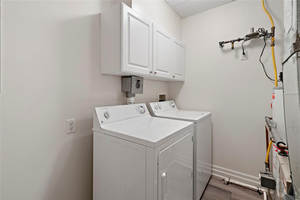 1550 VENETIAN Boulevard Unit# 102, Point Edward, Ontario, Canada