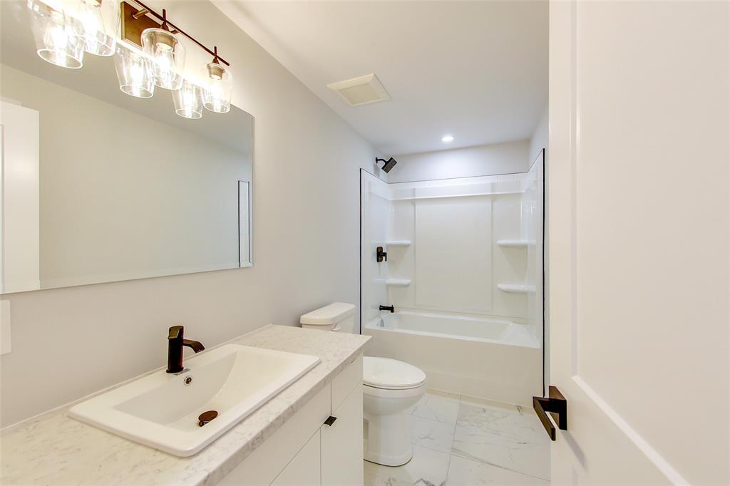 199 ESSEX Street Unit# LOWER, Sarnia, Ontario, Canada