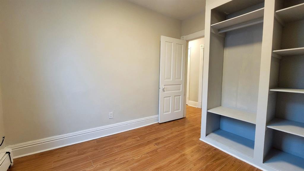 257 VIDAL Street South Unit# UPPER, Sarnia, Ontario, Canada