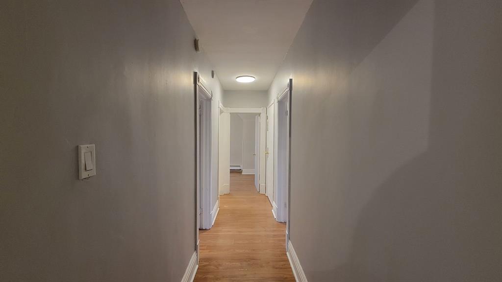 257 VIDAL Street South Unit# UPPER, Sarnia, Ontario, Canada