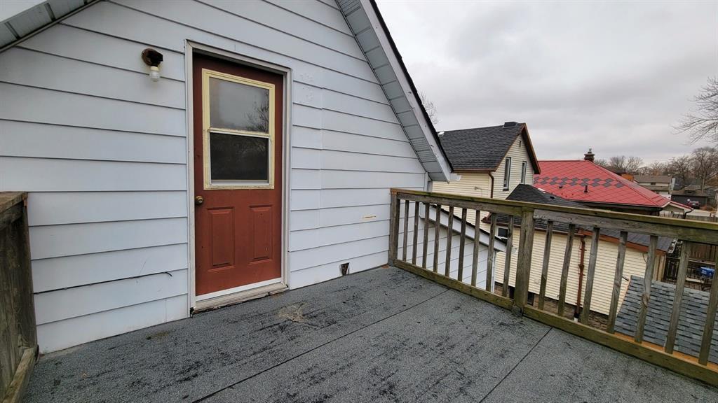 257 VIDAL Street South Unit# UPPER, Sarnia, Ontario, Canada