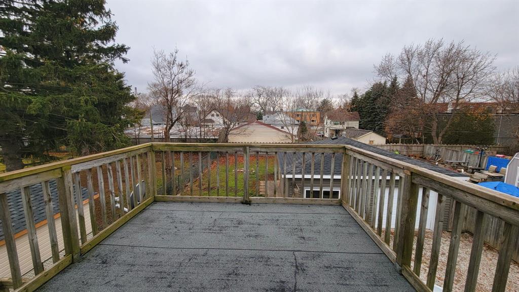 257 VIDAL Street South Unit# UPPER, Sarnia, Ontario, Canada