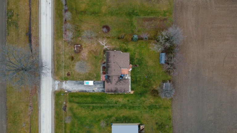 6821 Egremont Road, Warwick, Ontario, Canada