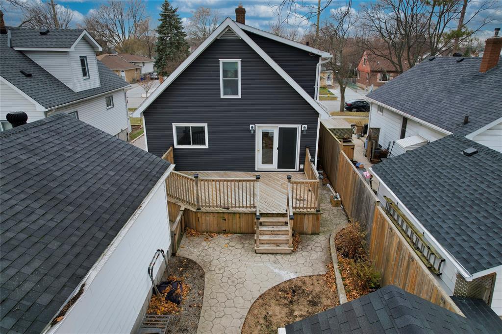 182 COLLINGWOOD Street, Sarnia, Ontario, Canada