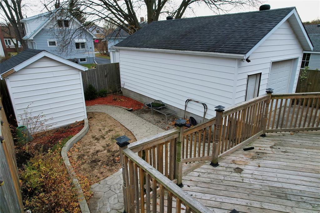 182 COLLINGWOOD Street, Sarnia, Ontario, Canada