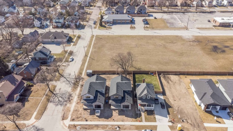 223 Essex Street, Sarnia, Ontario, Canada
