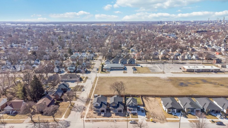 223 Essex Street, Sarnia, Ontario, Canada
