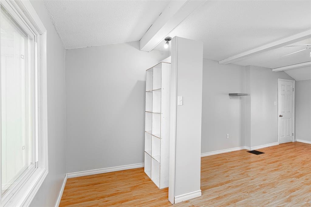 183 MITTON Street South, Sarnia, Ontario, Canada