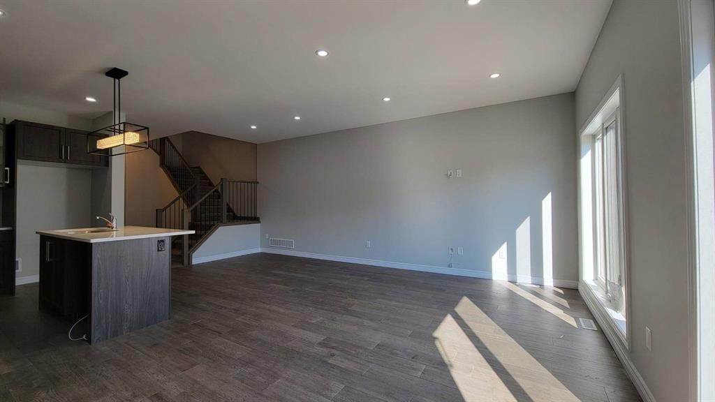 104 DOAN Drive, Middlesex Centre, Ontario, Canada