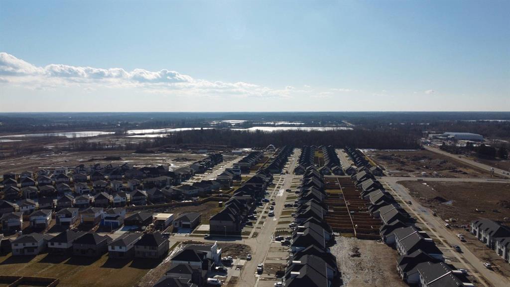 104 DOAN Drive, Middlesex Centre, Ontario, Canada