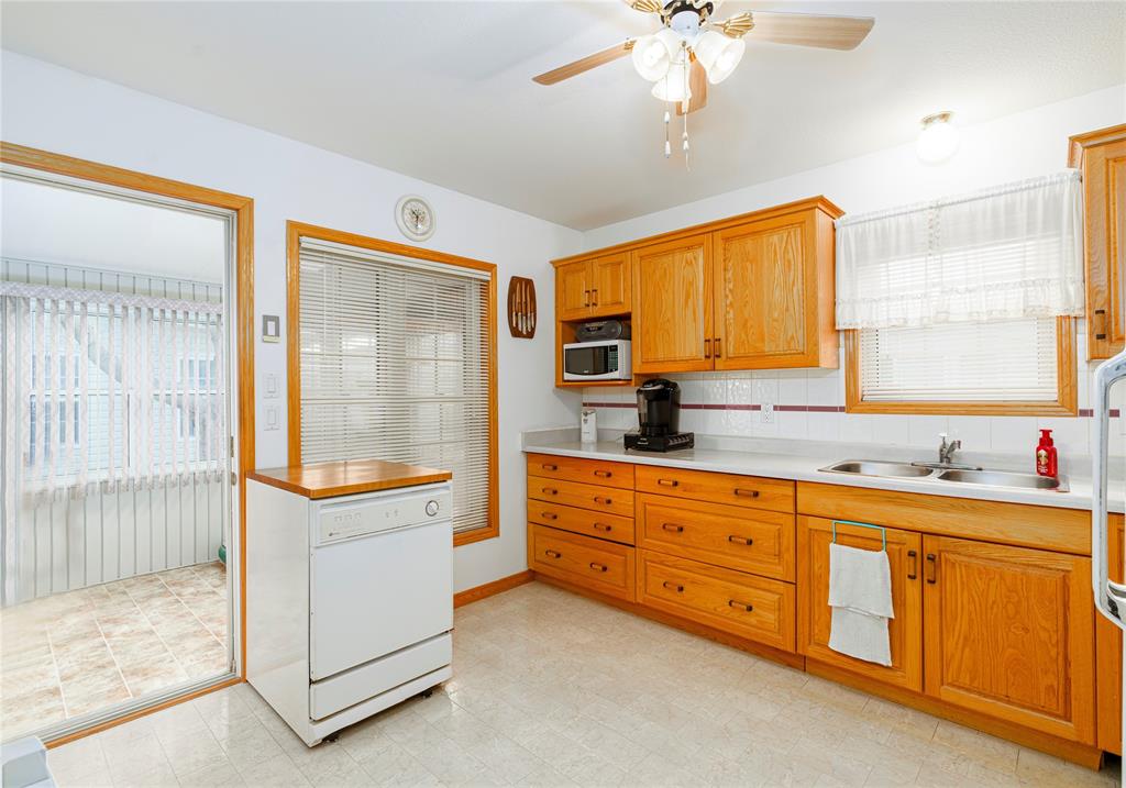 5700 BLACKWELL Sideroad Unit# 272, Sarnia, Ontario, Canada
