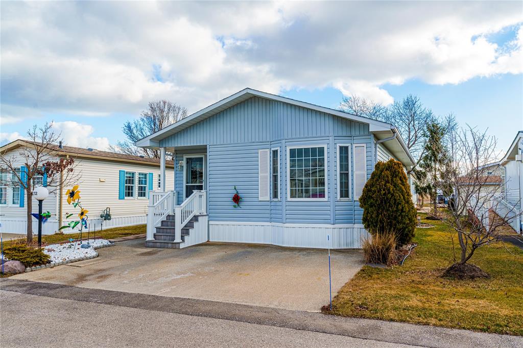 5700 BLACKWELL Sideroad Unit# 272, Sarnia, Ontario, Canada