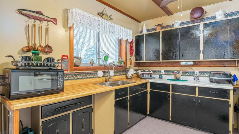 5013 Brigden Road, Sarnia, Ontario, Canada