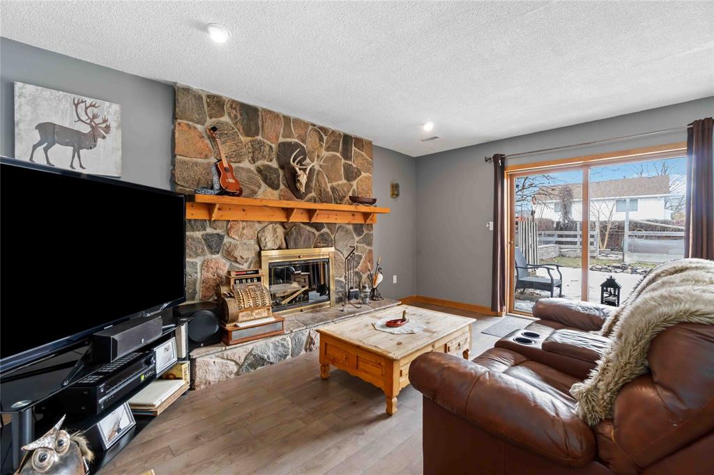 1042 BRIMWOOD Crescent, Sarnia, Ontario, Canada