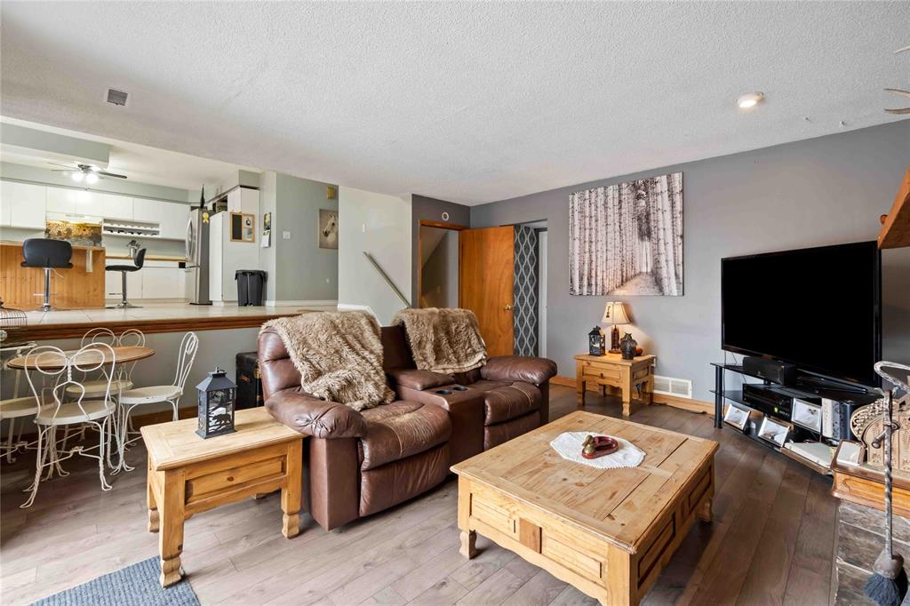 1042 BRIMWOOD Crescent, Sarnia, Ontario, Canada