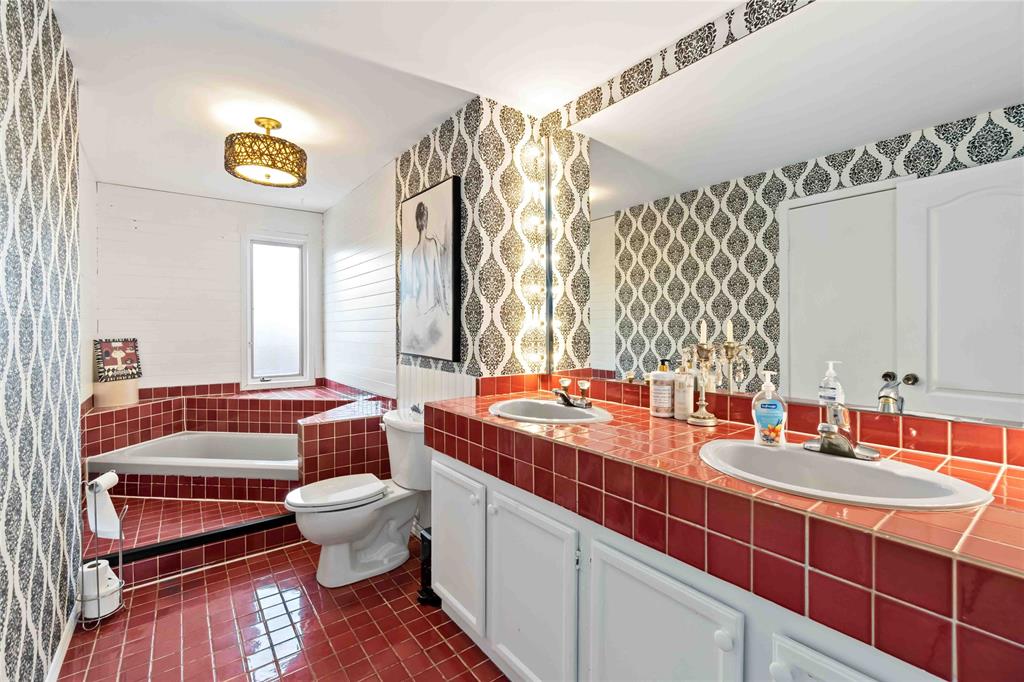 1042 BRIMWOOD Crescent, Sarnia, Ontario, Canada