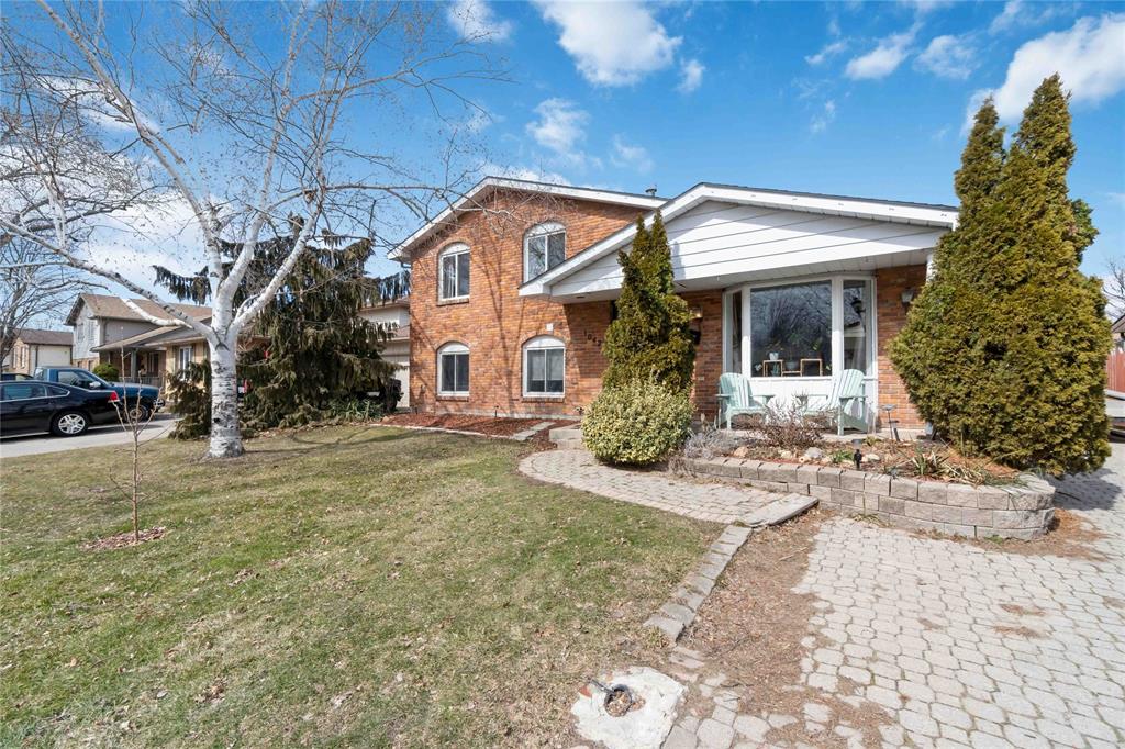 1042 BRIMWOOD Crescent, Sarnia, Ontario, Canada