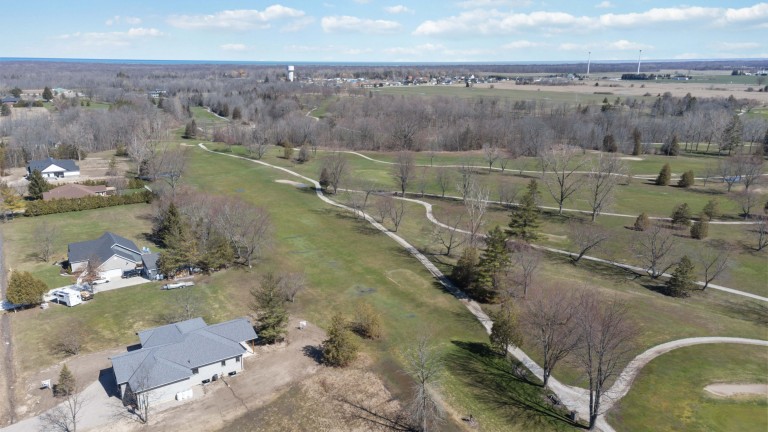 9186 Indian Hills Trail, Lambton Shores, Ontario, Canada