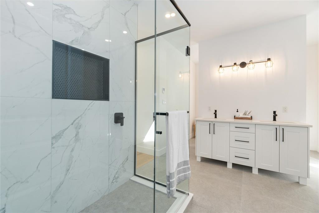 9186 INDIAN HILLS Trail, Lambton Shores, Ontario, Canada