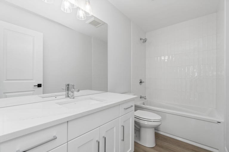 624 Sweetbay Crescent, Sarnia, Ontario, Canada