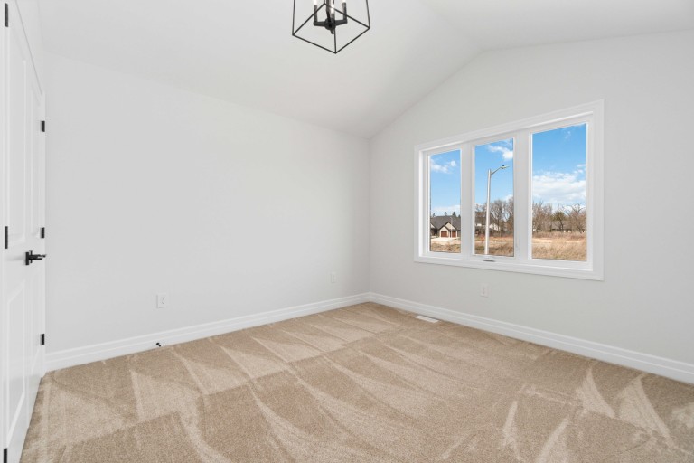 624 Sweetbay Crescent, Sarnia, Ontario, Canada
