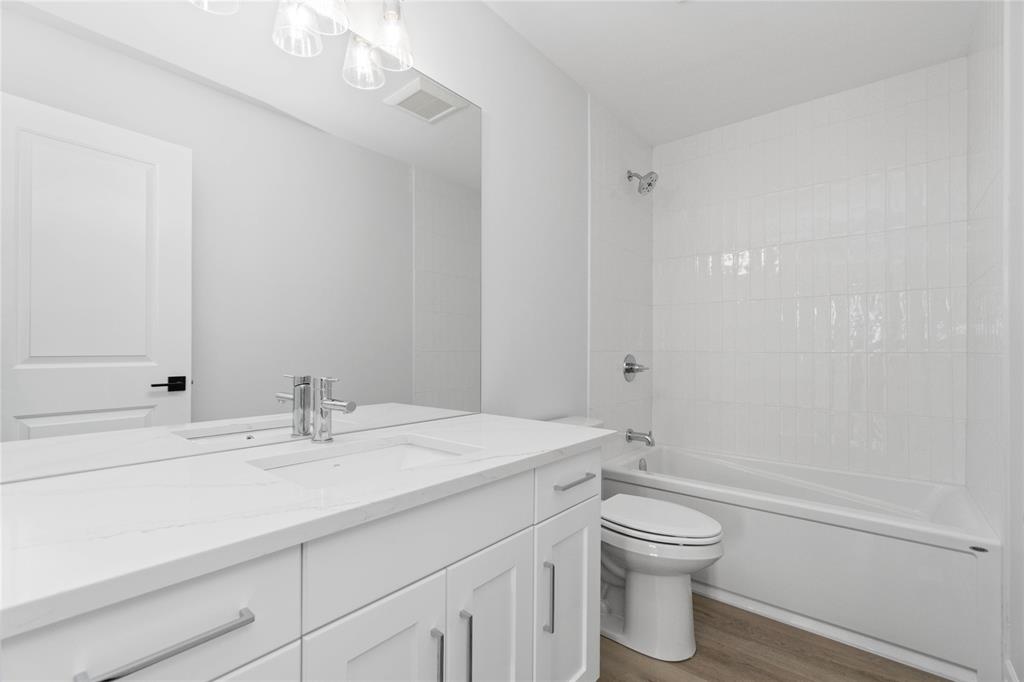 624 SWEETBAY Crescent, Sarnia, Ontario, Canada