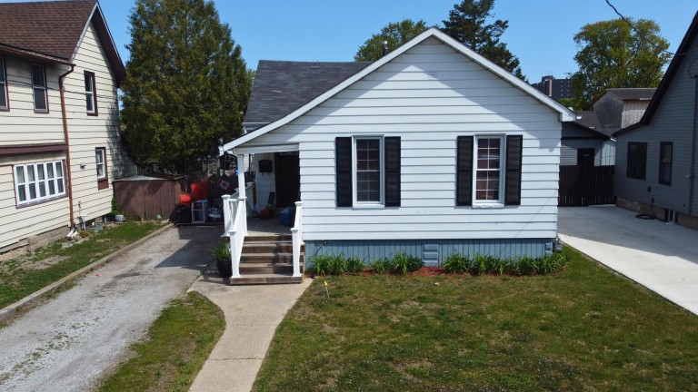 360 Nelson Street, Sarnia, Ontario, Canada