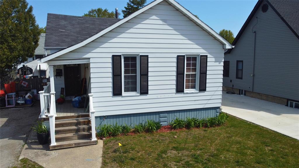 360 NELSON Street, Sarnia, Ontario, Canada
