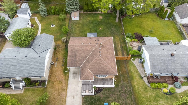 1272 Coral Way, Sarnia, Ontario, Canada