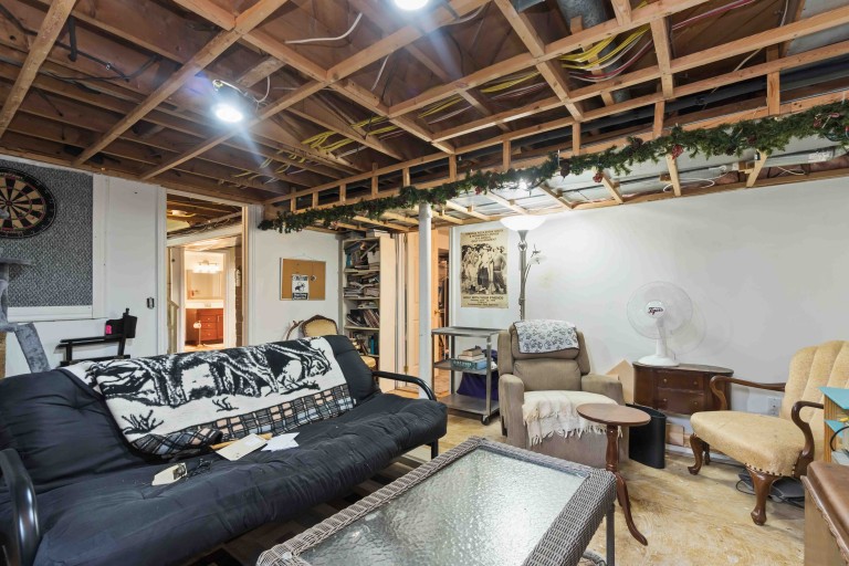 1272 Coral Way, Sarnia, Ontario, Canada