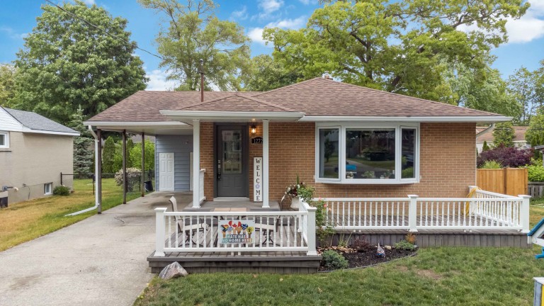 1272 Coral Way, Sarnia, Ontario, Canada