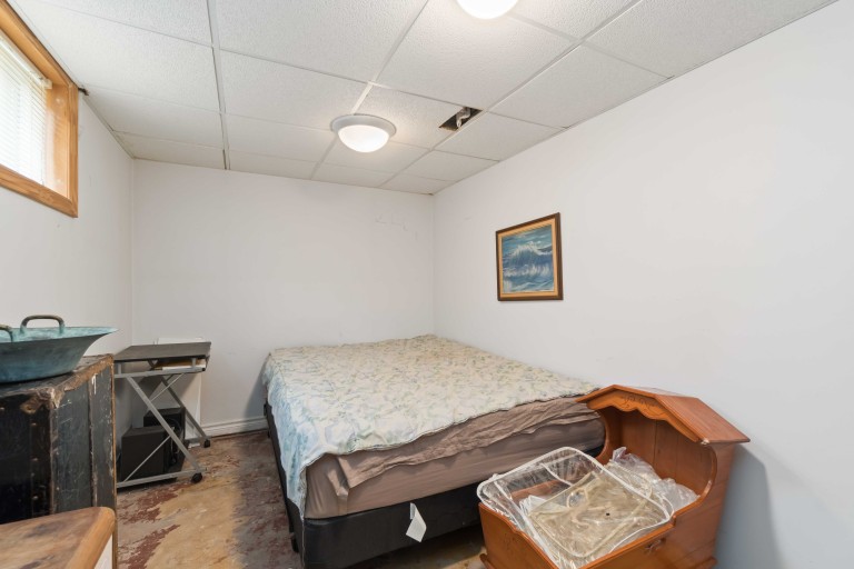 1272 Coral Way, Sarnia, Ontario, Canada