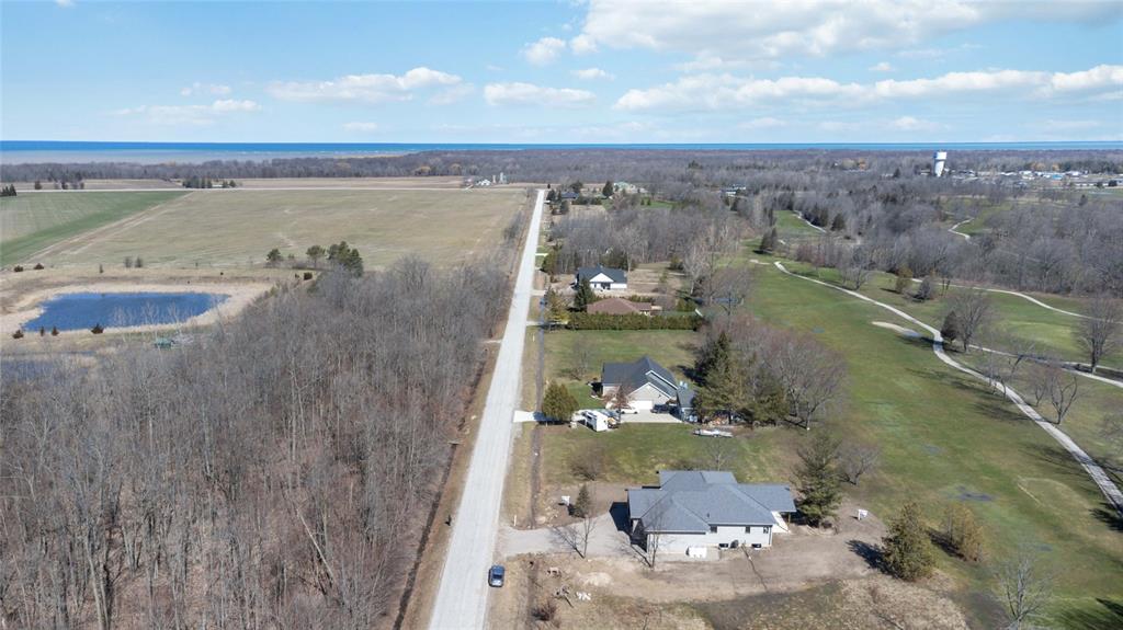 9186 INDIAN HILLS Trail, Lambton Shores, Ontario, Canada