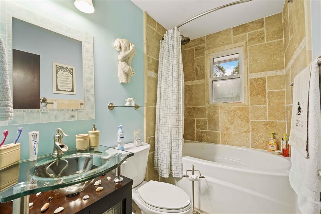 1272 CORAL Way, Sarnia, Ontario, Canada