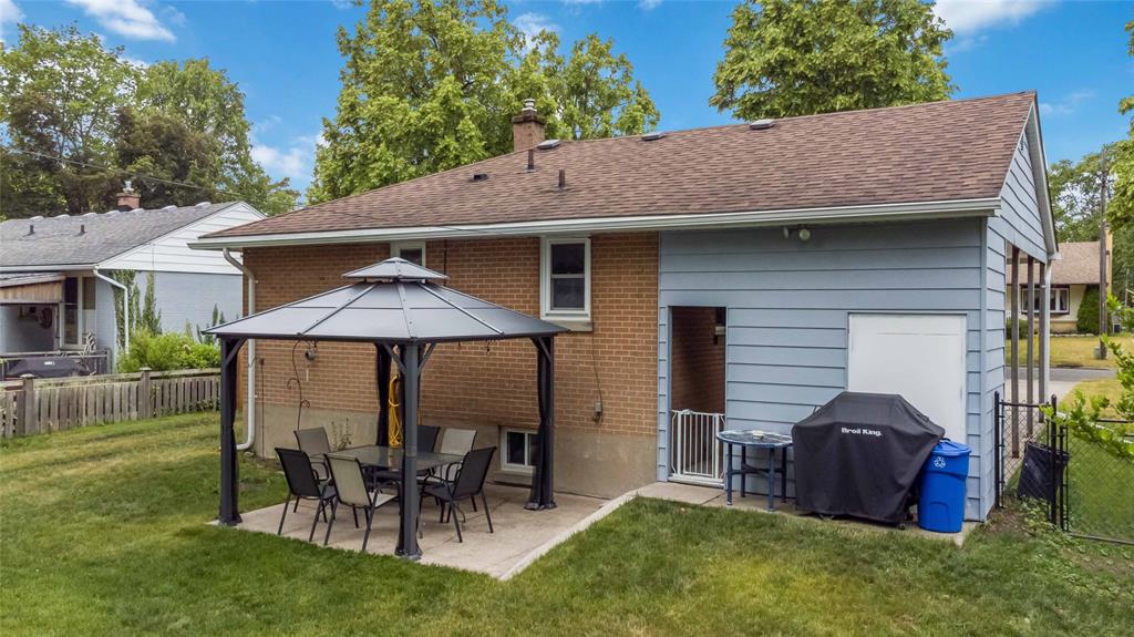 1272 CORAL Way, Sarnia, Ontario, Canada