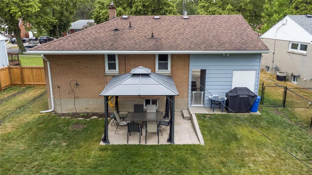 1272 CORAL Way, Sarnia, Ontario, Canada