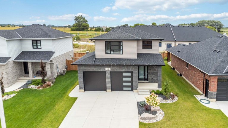 117 Kamal Drive, Sarnia, Ontario, Canada