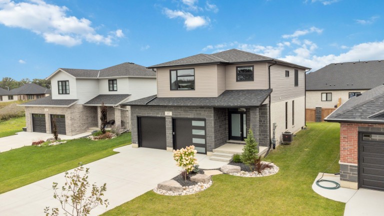 117 Kamal Drive, Sarnia, Ontario, Canada