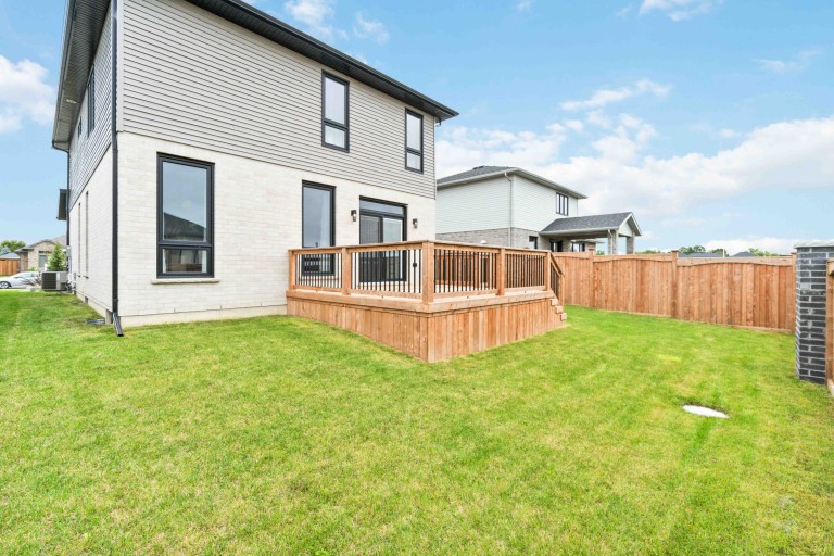 117 Kamal Drive, Sarnia, Ontario, Canada