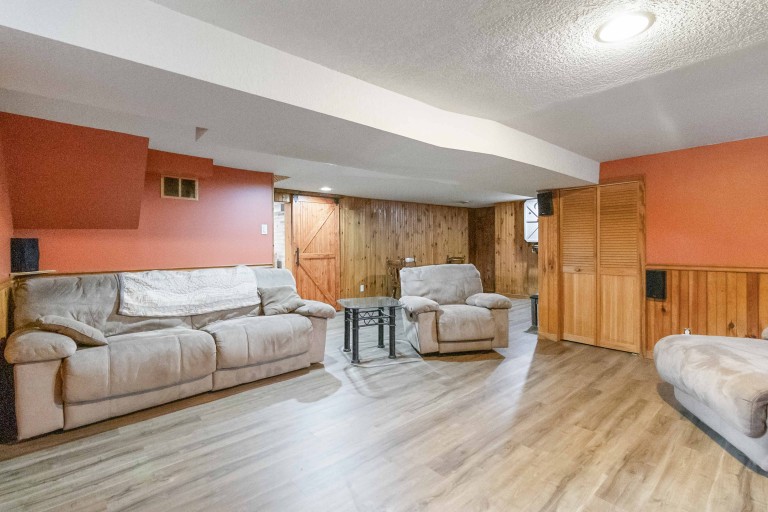 1024 Hamilton Road, London, Ontario, Canada